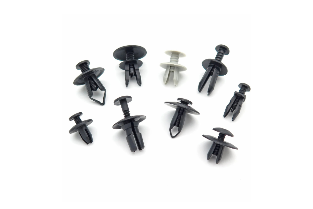 Clips/Fasteners